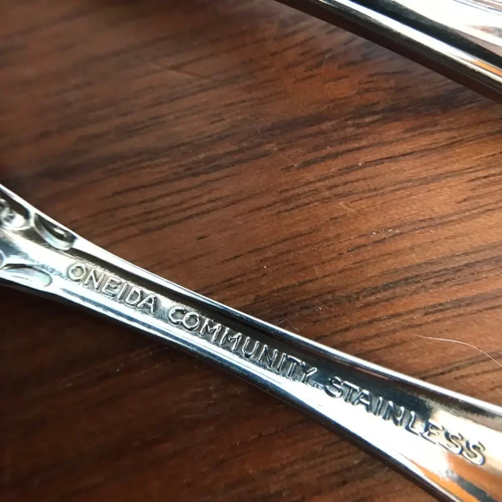 Oneida Community CHATELAINE Stainless Flat Handle Master Butter Knife (Set of 5)